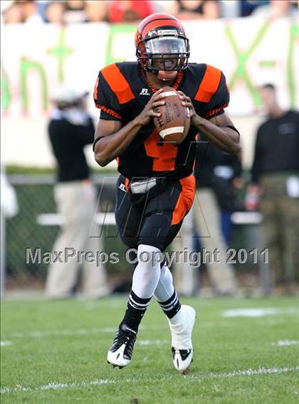 Thumbnail 2 in Calhoun City vs. Lumberton (MHSAA Class 2A Final) photogallery.