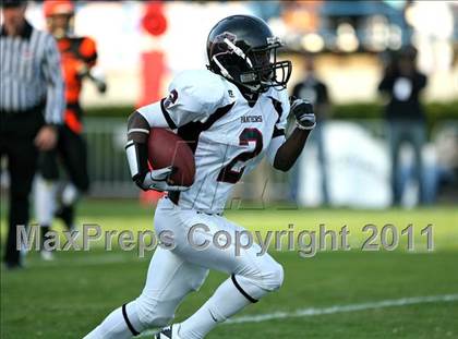 Thumbnail 3 in Calhoun City vs. Lumberton (MHSAA Class 2A Final) photogallery.