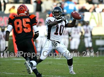 Thumbnail 1 in Calhoun City vs. Lumberton (MHSAA Class 2A Final) photogallery.