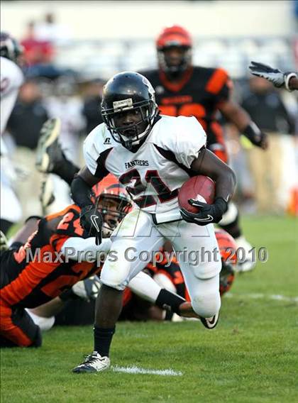 Thumbnail 1 in Calhoun City vs. Lumberton (MHSAA Class 2A Final) photogallery.
