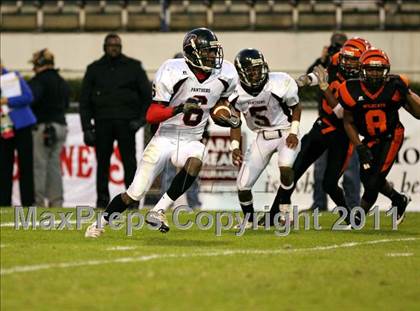 Thumbnail 3 in Calhoun City vs. Lumberton (MHSAA Class 2A Final) photogallery.