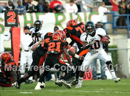 Thumbnail 3 in Calhoun City vs. Lumberton (MHSAA Class 2A Final) photogallery.