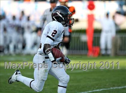 Thumbnail 2 in Calhoun City vs. Lumberton (MHSAA Class 2A Final) photogallery.