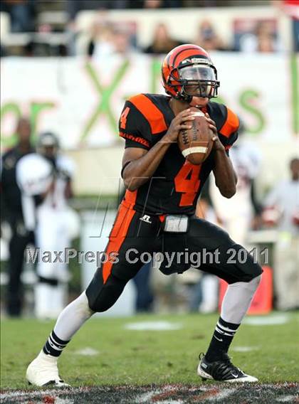 Thumbnail 1 in Calhoun City vs. Lumberton (MHSAA Class 2A Final) photogallery.