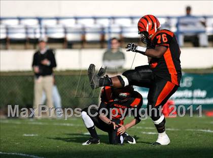 Thumbnail 2 in Calhoun City vs. Lumberton (MHSAA Class 2A Final) photogallery.