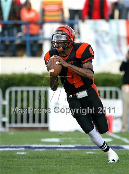 Thumbnail 3 in Calhoun City vs. Lumberton (MHSAA Class 2A Final) photogallery.