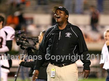 Thumbnail 2 in Calhoun City vs. Lumberton (MHSAA Class 2A Final) photogallery.