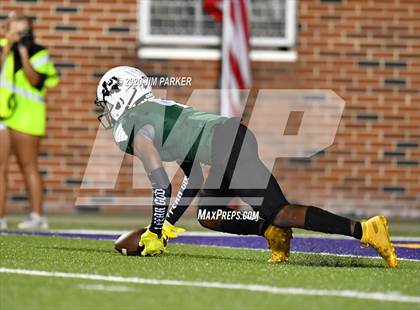 Thumbnail 3 in Vandegrift @ Ellison photogallery.