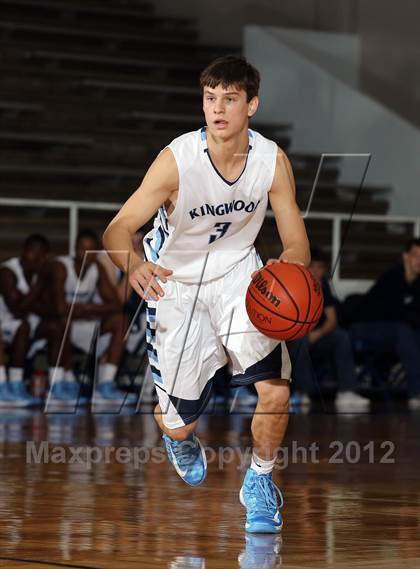Thumbnail 3 in Kingwood vs. Hillcrest (McDonald's Texas Invitational) photogallery.