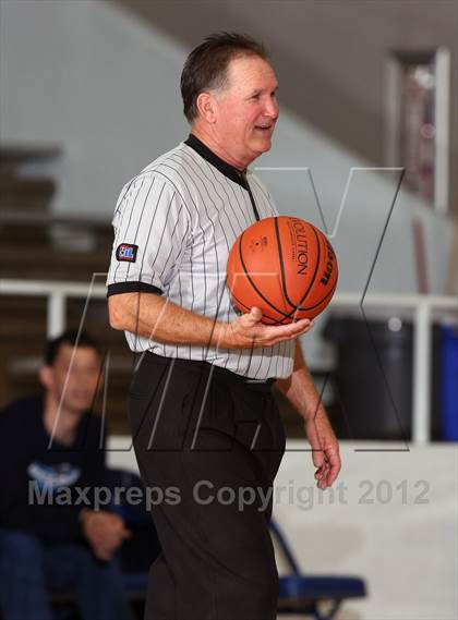 Thumbnail 1 in Kingwood vs. Hillcrest (McDonald's Texas Invitational) photogallery.