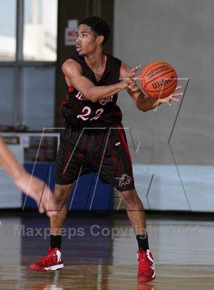 Thumbnail 2 in Kingwood vs. Hillcrest (McDonald's Texas Invitational) photogallery.