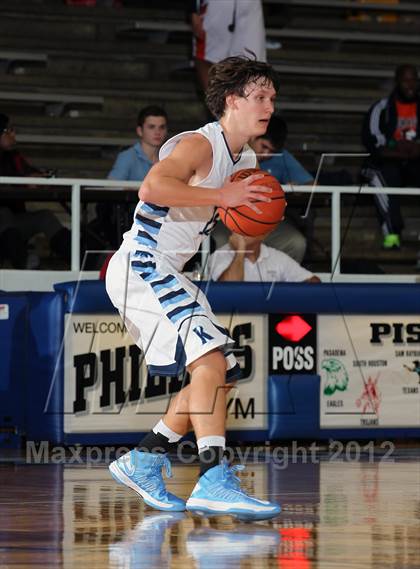 Thumbnail 1 in Kingwood vs. Hillcrest (McDonald's Texas Invitational) photogallery.