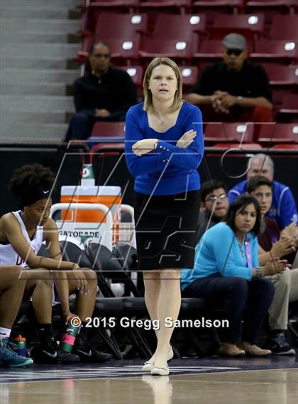 Thumbnail 1 in Dublin vs. Archbishop Mitty (CIF NorCal Regional D2 Final) photogallery.