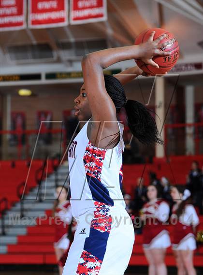 Thumbnail 1 in Hays vs. Manhattan (Mid America Classic) photogallery.