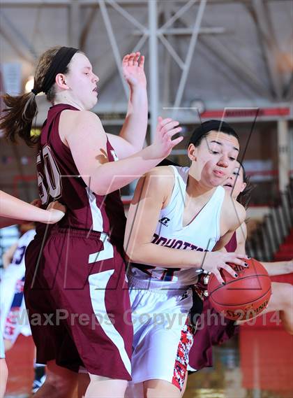 Thumbnail 2 in Hays vs. Manhattan (Mid America Classic) photogallery.