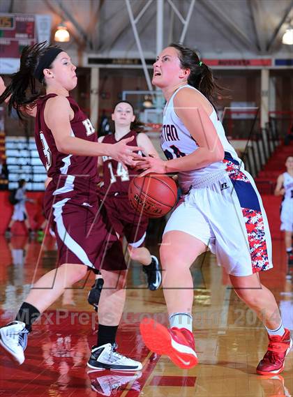 Thumbnail 3 in Hays vs. Manhattan (Mid America Classic) photogallery.