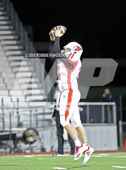 Thumbnail 3 in Malakoff vs. Pottsboro (UIL 3A Division 1 Region II Bi-District) photogallery.
