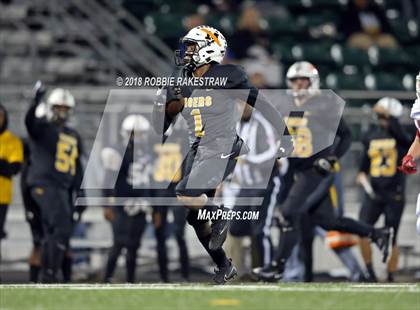 Thumbnail 2 in Malakoff vs. Pottsboro (UIL 3A Division 1 Region II Bi-District) photogallery.