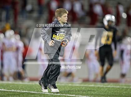 Thumbnail 1 in Malakoff vs. Pottsboro (UIL 3A Division 1 Region II Bi-District) photogallery.