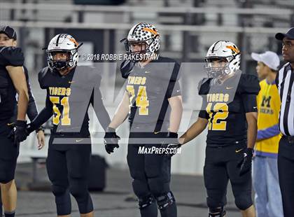 Thumbnail 3 in Malakoff vs. Pottsboro (UIL 3A Division 1 Region II Bi-District) photogallery.