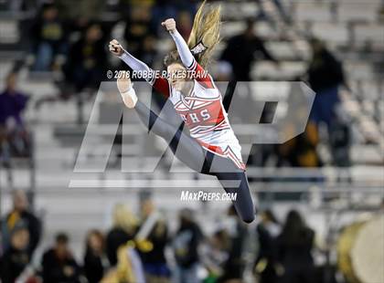 Thumbnail 3 in Malakoff vs. Pottsboro (UIL 3A Division 1 Region II Bi-District) photogallery.