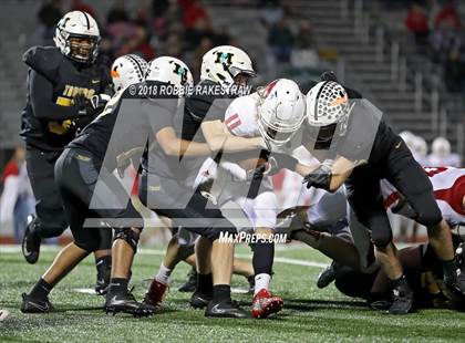Thumbnail 2 in Malakoff vs. Pottsboro (UIL 3A Division 1 Region II Bi-District) photogallery.