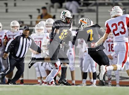 Thumbnail 2 in Malakoff vs. Pottsboro (UIL 3A Division 1 Region II Bi-District) photogallery.