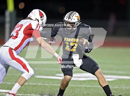 Thumbnail 2 in Malakoff vs. Pottsboro (UIL 3A Division 1 Region II Bi-District) photogallery.