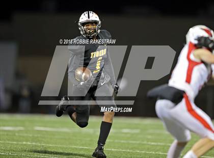 Thumbnail 2 in Malakoff vs. Pottsboro (UIL 3A Division 1 Region II Bi-District) photogallery.
