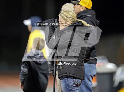 Thumbnail 2 in Malakoff vs. Pottsboro (UIL 3A Division 1 Region II Bi-District) photogallery.