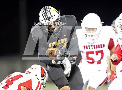 Thumbnail 1 in Malakoff vs. Pottsboro (UIL 3A Division 1 Region II Bi-District) photogallery.