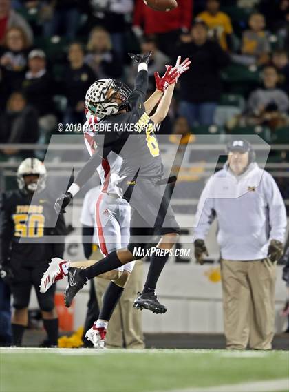 Thumbnail 2 in Malakoff vs. Pottsboro (UIL 3A Division 1 Region II Bi-District) photogallery.