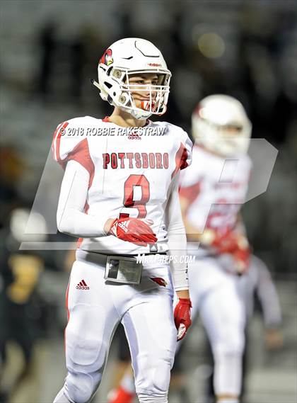 Thumbnail 2 in Malakoff vs. Pottsboro (UIL 3A Division 1 Region II Bi-District) photogallery.