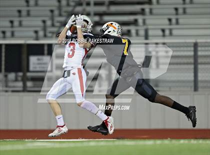 Thumbnail 2 in Malakoff vs. Pottsboro (UIL 3A Division 1 Region II Bi-District) photogallery.