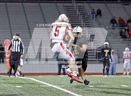 Thumbnail 3 in Malakoff vs. Pottsboro (UIL 3A Division 1 Region II Bi-District) photogallery.