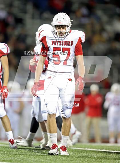 Thumbnail 1 in Malakoff vs. Pottsboro (UIL 3A Division 1 Region II Bi-District) photogallery.