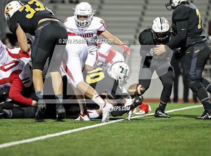 Thumbnail 1 in Malakoff vs. Pottsboro (UIL 3A Division 1 Region II Bi-District) photogallery.