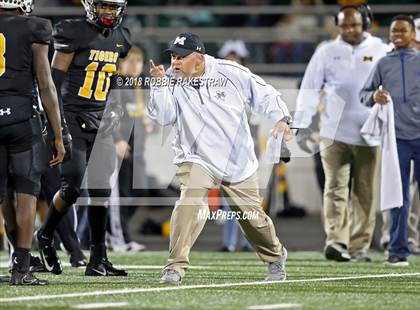 Thumbnail 2 in Malakoff vs. Pottsboro (UIL 3A Division 1 Region II Bi-District) photogallery.