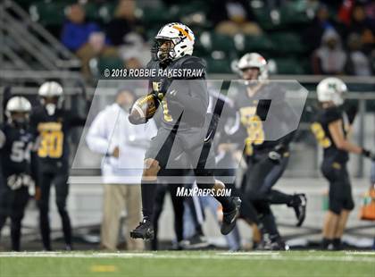 Thumbnail 1 in Malakoff vs. Pottsboro (UIL 3A Division 1 Region II Bi-District) photogallery.