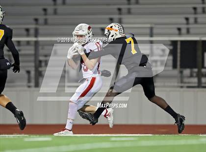 Thumbnail 3 in Malakoff vs. Pottsboro (UIL 3A Division 1 Region II Bi-District) photogallery.