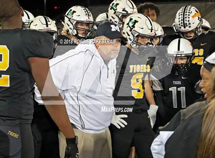 Thumbnail 1 in Malakoff vs. Pottsboro (UIL 3A Division 1 Region II Bi-District) photogallery.