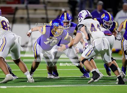 Thumbnail 2 in River Road vs. Brock (UIL 3A Area Playoff) photogallery.