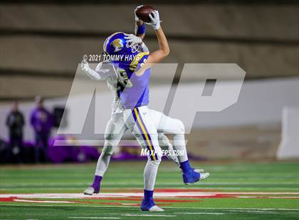 Thumbnail 1 in River Road vs. Brock (UIL 3A Area Playoff) photogallery.