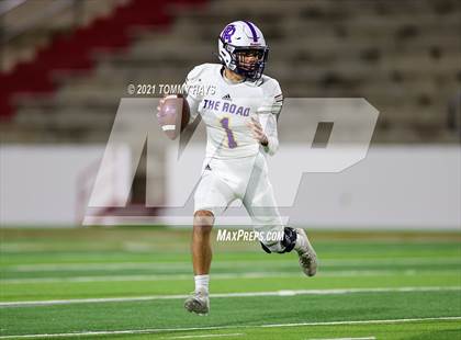 Thumbnail 3 in River Road vs. Brock (UIL 3A Area Playoff) photogallery.