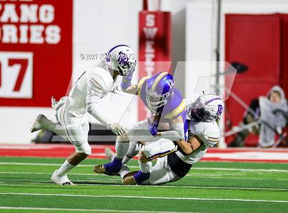 Thumbnail 3 in River Road vs. Brock (UIL 3A Area Playoff) photogallery.