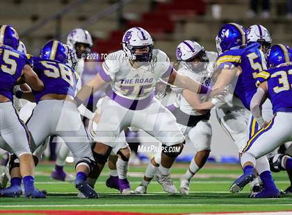 Thumbnail 3 in River Road vs. Brock (UIL 3A Area Playoff) photogallery.