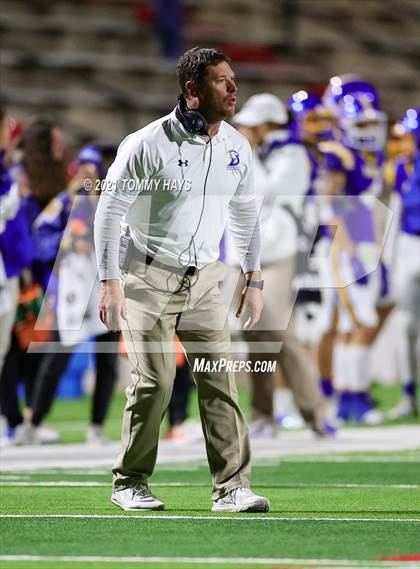 Thumbnail 3 in River Road vs. Brock (UIL 3A Area Playoff) photogallery.