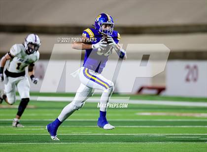 Thumbnail 3 in River Road vs. Brock (UIL 3A Area Playoff) photogallery.