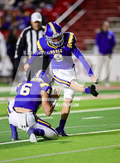 Thumbnail 2 in River Road vs. Brock (UIL 3A Area Playoff) photogallery.
