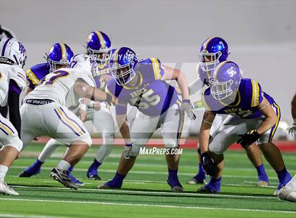 Thumbnail 3 in River Road vs. Brock (UIL 3A Area Playoff) photogallery.